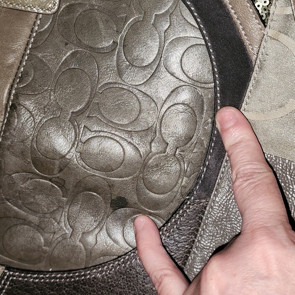 COACH purse - Picture 3 of 10